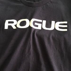 rogue t shirt size small